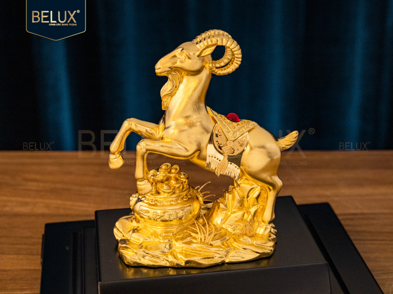 Tượng Dê Phong Thủy Dát Vàng 24K